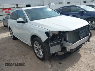 2025 Audi Q7 Premium Plus z VIN WA1LVBF78SD016144, wystawiony jako IAAI lot #42784229 z przebiegiem 21 547 mil mil oraz . Historia ofert i sprzedaży dostępna na DreamBid. Obrazek 1.