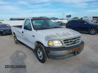 2001 Ford F-150 с VIN 1FTZF17201KF83050, выставлен на аукционе IAAI как лот 42827838 с пробегом 168 868 миль миль и . История ставок и продаж доступна на DreamBid. Изображение 1.