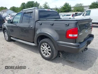 2007 Ford Explorer Sport Trac Limited z VIN 1FMEU53827UA07992, wystawiony jako IAAI lot #42315519 z przebiegiem 219 116 mil mil oraz . Historia ofert i sprzedaży dostępna na DreamBid. Obrazek 3.