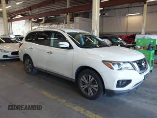 2017 Nissan Pathfinder Platinum with VIN 5N1DR2MN3HC682919, listed as a IAAI auction lot 42397164 with 126,762 mi miles and . Bid and sale history available at DreamBid. Image 1.