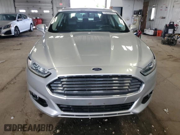 2016 Ford Fusion Titanium with VIN 3FA6P0K96GR219692, listed as a Copart auction lot 62598055 with 130,327 mi miles and Non repairable. Bid and sale history available at DreamBid. Image 5.