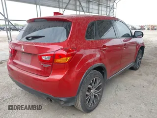 2017 Mitsubishi Outlander ES z VIN JA4AP3AU5HZ027103, wystawiony jako IAAI lot #42125465 z przebiegiem 78 311 mil mil oraz . Historia ofert i sprzedaży dostępna na DreamBid. Obrazek 4.