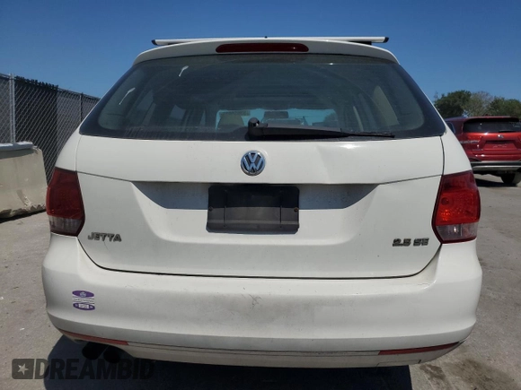 2011 Volkswagen Jetta SportWagen SE with VIN 3VWPX7AJ2BM600249, listed as a Copart auction lot 53658035 with 208,147 mi miles and Non Repairable. Bid and sale history available at carsss.com. Image 6.