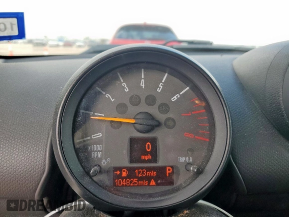 2015 MINI Countryman S z VIN WMWZC3C52FWT05252, wystawiony jako Copart lot #58559475 z przebiegiem 104 825 mil mil oraz Szkoda całkowita • Salvage title. Historia ofert i sprzedaży dostępna na DreamBid. Obrazek 9.