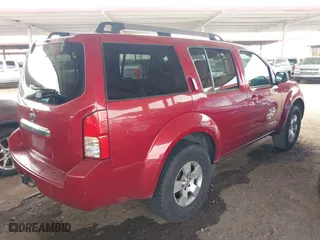 2011 Nissan Pathfinder SV with VIN 5N1AR1NNXBC609128, listed as a IAAI auction lot 41562304 with 198,176 mi miles. Bid and sale history available at carsss.com. Image 4.