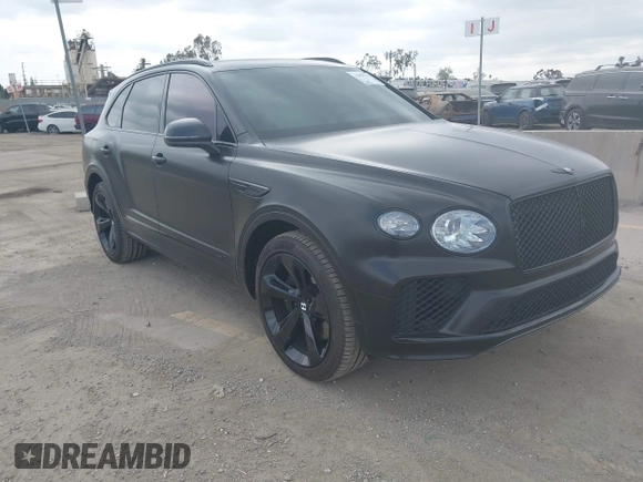 2021 Bentley Bentayga V8 z VIN SJAAM2ZV5MC038171, wystawiony jako IAAI lot #42057762 z przebiegiem 25 973 mil mil oraz . Historia ofert i sprzedaży dostępna na DreamBid. Obrazek 1.
