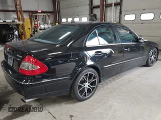 2007 Mercedes-Benz E 550 with VIN WDBUF90X77X212623, listed as a IAAI auction lot 41506658 with Not Provided miles and . Bid and sale history available at carsss.com. Image 4.