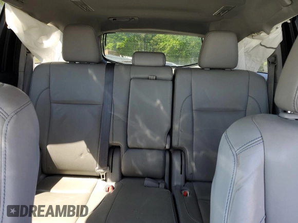 2016 Toyota Highlander XLE z VIN 5TDJKRFH1GS304526, wystawiony jako Copart lot #53499635 z przebiegiem 158 190 mil mil oraz Szkoda całkowita • Salvage title. Historia ofert i sprzedaży dostępna na DreamBid. Obrazek 10.