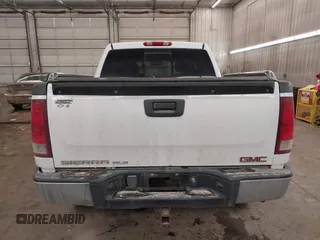 2008 GMC Sierra 1500 Work Truck z VIN 2GTEK13M481157485, wystawiony jako IAAI lot #41565279 z przebiegiem 312 223 mil mil oraz . Historia ofert i sprzedaży dostępna na DreamBid. Obrazek 17.