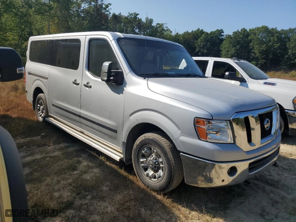 2019 Nissan NV Passenger NV3500 HD SL with VIN 5BZAF0AAXKN851612, listed as a Copart auction lot 71539434 with 176,372 mi miles and Clean Title. Bid and sale history available at carsss.com. Image 4.