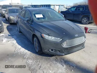 2016 Ford Fusion SE with VIN 3FA6P0T94GR263253, listed as a IAAI auction lot 41268709 with 82,336 mi miles. Bid and sale history available at carsss.com. Image 1.