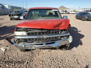 2000 Chevrolet Silverado 1500 with VIN 1GCEK14T7YE242051, listed as a Copart auction lot 82029754 with 182,075 mi miles and Salvage Title. Bid and sale history available at carsss.com. Image 5.