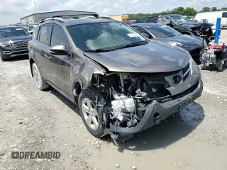 2013 Toyota RAV4 XLE z VIN 2T3WFREV2DW008975, wystawiony jako Copart lot #61054295 z przebiegiem 137 766 mil mil oraz Szkoda całkowita • Salvage title. Historia ofert i sprzedaży dostępna na DreamBid. Obrazek 13.