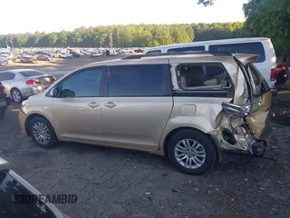 2011 Toyota Sienna XLE AAS с VIN 5TDYK3DCXBS126384, выставлен на аукционе IAAI как лот 42309297 с пробегом 229 242 миль миль и . История ставок и продаж доступна на DreamBid. Изображение 14.