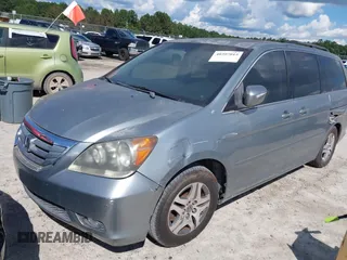 2008 Honda Odyssey Touring with VIN 5FNRL38838B005877, listed as a IAAI auction lot 40397015 with 1 mi miles. Bid and sale history available at carsss.com. Image 2.