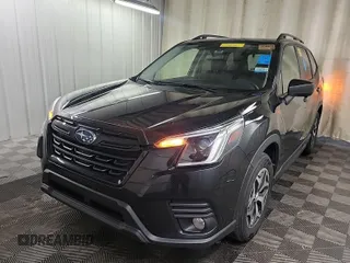 2023 Subaru Forester Premium z VIN JF2SKAEC6PH468002, wystawiony jako IAAI lot #42547222 z przebiegiem 73 121 mil mil oraz . Historia ofert i sprzedaży dostępna na DreamBid. Obrazek 48.