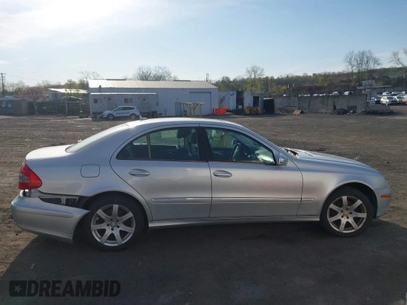 2008 Mercedes-Benz E 350 Luxury with VIN WDBUF87X58B338817, listed as a IAAI auction lot 42092896 with 164,254 mi miles and . Bid and sale history available at carsss.com. Image 13.