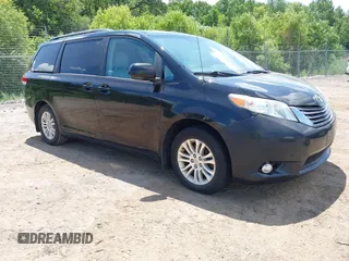 2011 Toyota Sienna XLE AAS with VIN 5TDYK3DC7BS084224, listed as a IAAI auction lot 42631577 with 277,568 mi miles and . Bid and sale history available at DreamBid. Image 1.