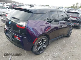 2017 BMW i3 z VIN WBY1Z8C55HV551697, wystawiony jako IAAI lot #41534229 z przebiegiem Nie podano mil oraz . Historia ofert i sprzedaży dostępna na DreamBid. Obrazek 4.
