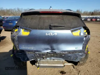 2022 Kia Niro Touring SE with VIN KNDCC3LC8N5532201, listed as a Copart auction lot 50822464 with 101,962 mi miles and Salvage Title. Bid and sale history available at carsss.com. Image 6.
