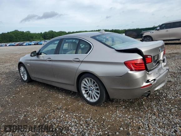 2011 BMW 5 Series 535i z VIN WBAFR7C51BC607779, wystawiony jako Copart lot #55216495 z przebiegiem 130 784 mil mil oraz Szkody całkowita. Historia ofert i sprzedaży dostępna na DreamBid. Obrazek 2.