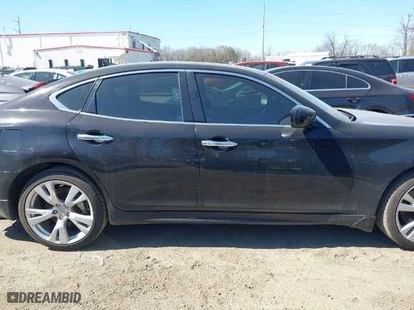 2013 Infiniti M37 with VIN JN1BY1AR2DM603389, listed as a IAAI auction lot 41753737 with 163,463 mi miles. Bid and sale history available at carsss.com. Image 13.