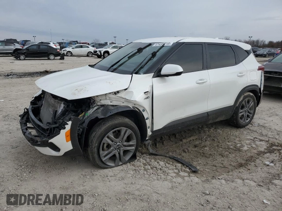2021 Kia Seltos LX with VIN KNDEPCAA7M7160366, listed as a Copart auction lot 47432715 with 42,671 mi miles and Salvage Title. Bid and sale history available at carsss.com. Image 1.