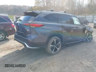 2022 Toyota Highlander XSE z VIN 5TDLZRBH2NS218214, wystawiony jako IAAI lot #40988121 z przebiegiem 56 988 mil mil oraz . Historia ofert i sprzedaży dostępna na DreamBid. Obrazek 4.
