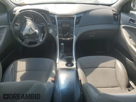 2012 Hyundai Sonata SE z VIN 5NPEC4AC0CH369641, wystawiony jako Copart lot #55160595 z przebiegiem Nie podano mil oraz Szkoda całkowita • Salvage title. Historia ofert i sprzedaży dostępna na DreamBid. Obrazek 8.