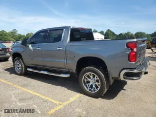 2019 Chevrolet Silverado 1500 LTZ with VIN 3GCUYGELXKG181970, listed as a Copart auction lot 55012414 with 84,417 mi miles and Salvage Title. Bid and sale history available at carsss.com. Image 2.