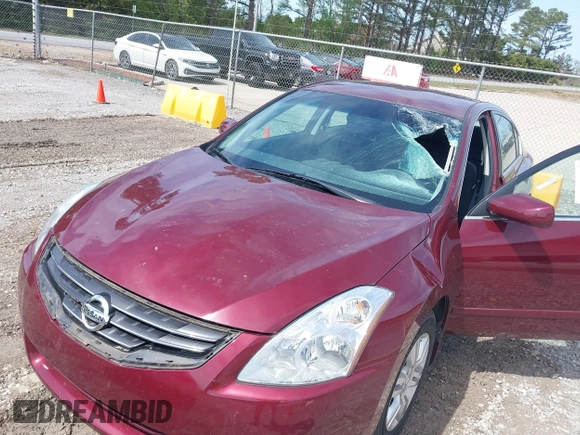 2011 Nissan Altima 2.5 S with VIN 1N4AL2AP5BN427933, listed as a IAAI auction lot 41866576 with 67,492 mi miles. Bid and sale history available at carsss.com. Image 6.