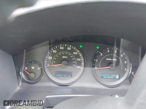 2007 Jeep Commander Sport с VIN 1J8HG48P47C556787, выставлен на аукционе IAAI как лот 42695897 с пробегом 146 272 миль миль и . История ставок и продаж доступна на DreamBid. Изображение 7.