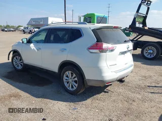 2015 Nissan Rogue S with VIN 5N1AT2MLXFC921298, listed as a IAAI auction lot 40944210 with 231,087 mi miles. Bid and sale history available at carsss.com. Image 3.