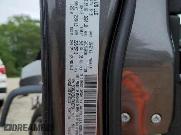 2018 Jeep Compass Limited z VIN 3C4NJDCB6JT436704, wystawiony jako Copart lot #59470265 z przebiegiem 84 581 mil mil oraz Szkoda całkowita • Salvage title. Historia ofert i sprzedaży dostępna na DreamBid. Obrazek 13.