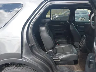2016 Ford Explorer Limited with VIN 1FM5K8F89GGA06436, listed as a IAAI auction lot 42098933 with 215,526 mi miles. Bid and sale history available at carsss.com. Image 8.