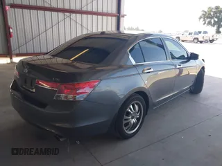 2011 Honda Accord EX-L z VIN 1HGCP3F80BA012560, wystawiony jako IAAI lot #42177341 z przebiegiem 268 433 mil mil oraz . Historia ofert i sprzedaży dostępna na DreamBid. Obrazek 4.