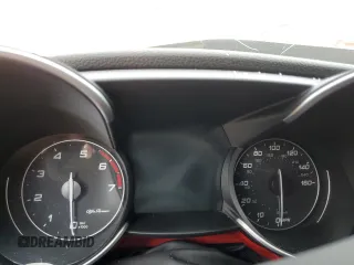 2017 Alfa Romeo Giulia Ti with VIN ZARFAECN7H7545584, listed as a Copart auction lot 58652582 with 0 mi miles. Bid and sale history available at carsss.com. Image 8.