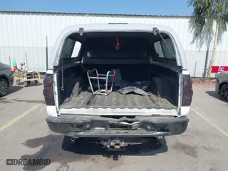 2002 GMC Sierra 2500HD SLE with VIN 1GTHK23U22F188186, listed as a IAAI auction lot 39751839 with 225,407 mi miles. Bid and sale history available at carsss.com. Image 15.