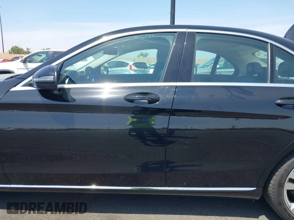 2017 Mercedes-Benz C 300 with VIN 55SWF4JBXHU218250, listed as a IAAI auction lot 42118860 with 71,018 mi miles and . Bid and sale history available at carsss.com. Image 14.