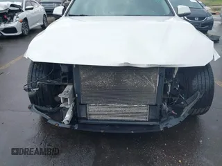 2014 BMW 3 Series 320i xDrive с VIN WBA3C3C51EP661285, выставлен на аукционе IAAI как лот 42260366 с пробегом 125 269 миль миль и . История ставок и продаж доступна на DreamBid. Изображение 6.