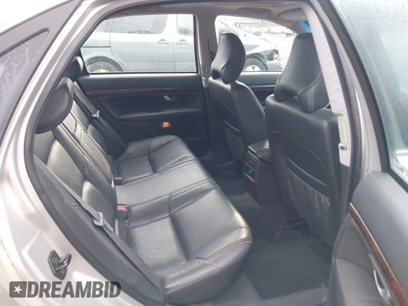 2004 Volvo S80 with VIN YV1TS91Z741370574, listed as a IAAI auction lot 41765504 with 201,008 mi miles. Bid and sale history available at carsss.com. Image 8.