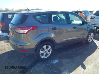 2014 Ford Escape S with VIN 1FMCU0F75EUE26087, listed as a IAAI auction lot 41882375 with 135,077 mi miles. Bid and sale history available at carsss.com. Image 4.