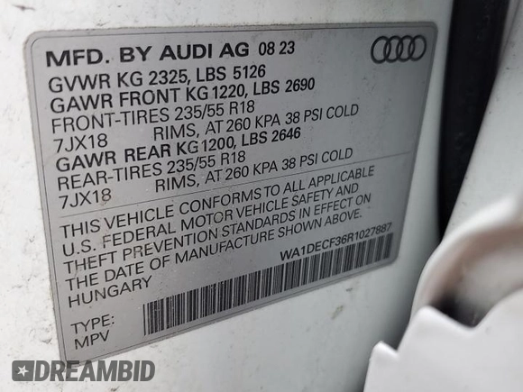 2024 Audi Q3 S line Premium z VIN WA1DECF36R1027887, wystawiony jako Copart lot #49717615 z przebiegiem 17 736 mil mil oraz Szkoda całkowita • Salvage title. Historia ofert i sprzedaży dostępna na DreamBid. Obrazek 14.