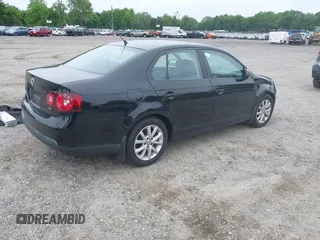 2010 Volkswagen Jetta Limited Edition with VIN 3VWRZ7AJ0AM105047, listed as a IAAI auction lot 42462140 with 199,668 mi miles and . Bid and sale history available at DreamBid. Image 4.