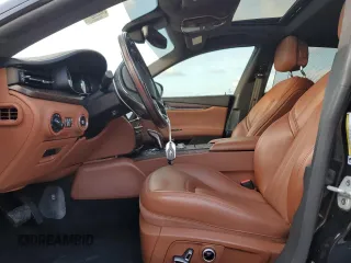 2022 Maserati Quattroporte GT z VIN ZAM56XPAXN1391103, wystawiony jako Copart lot #78474234 z przebiegiem Nie podano mil oraz Nie do naprawy • Non repairable. Historia ofert i sprzedaży dostępna na DreamBid. Obrazek 7.