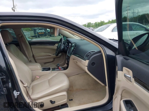 2013 Chrysler 300 with VIN 2C3CCAAG8DH515050, listed as a IAAI auction lot 41905134 with 137,837 mi miles. Bid and sale history available at carsss.com. Image 5.