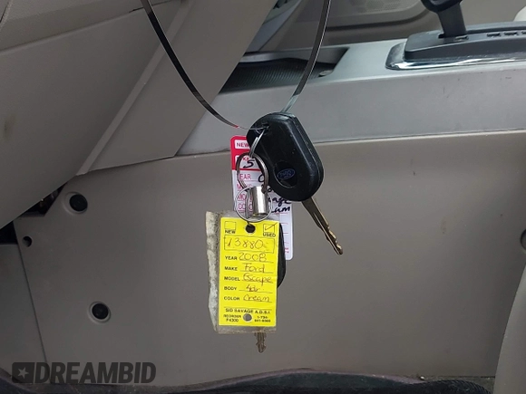 2008 Ford Escape XLT с VIN 1FMCU03118KD15147, выставлен на аукционе IAAI как лот 42223618 с пробегом 146 868 миль миль и . История ставок и продаж доступна на DreamBid. Изображение 11.