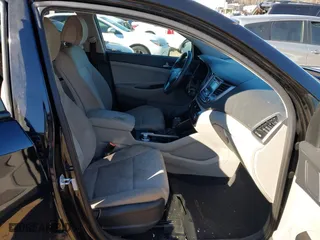 2016 Hyundai Tucson SE with VIN KM8J3CA4XGU039773, listed as a IAAI auction lot 41295718 with 161,209 mi miles. Bid and sale history available at carsss.com. Image 5.