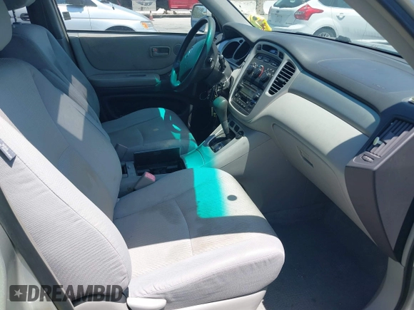 2005 Toyota Highlander z VIN JTEDP21A050087191, wystawiony jako IAAI lot #42401878 z przebiegiem 180 746 mil mil oraz . Historia ofert i sprzedaży dostępna na DreamBid. Obrazek 5.