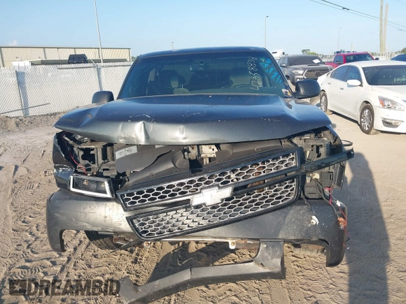 2005 Chevrolet Silverado 1500 LS z VIN 2GCEC19T251171411, wystawiony jako IAAI lot #42358834 z przebiegiem Nie podano mil oraz . Historia ofert i sprzedaży dostępna na DreamBid. Obrazek 12.